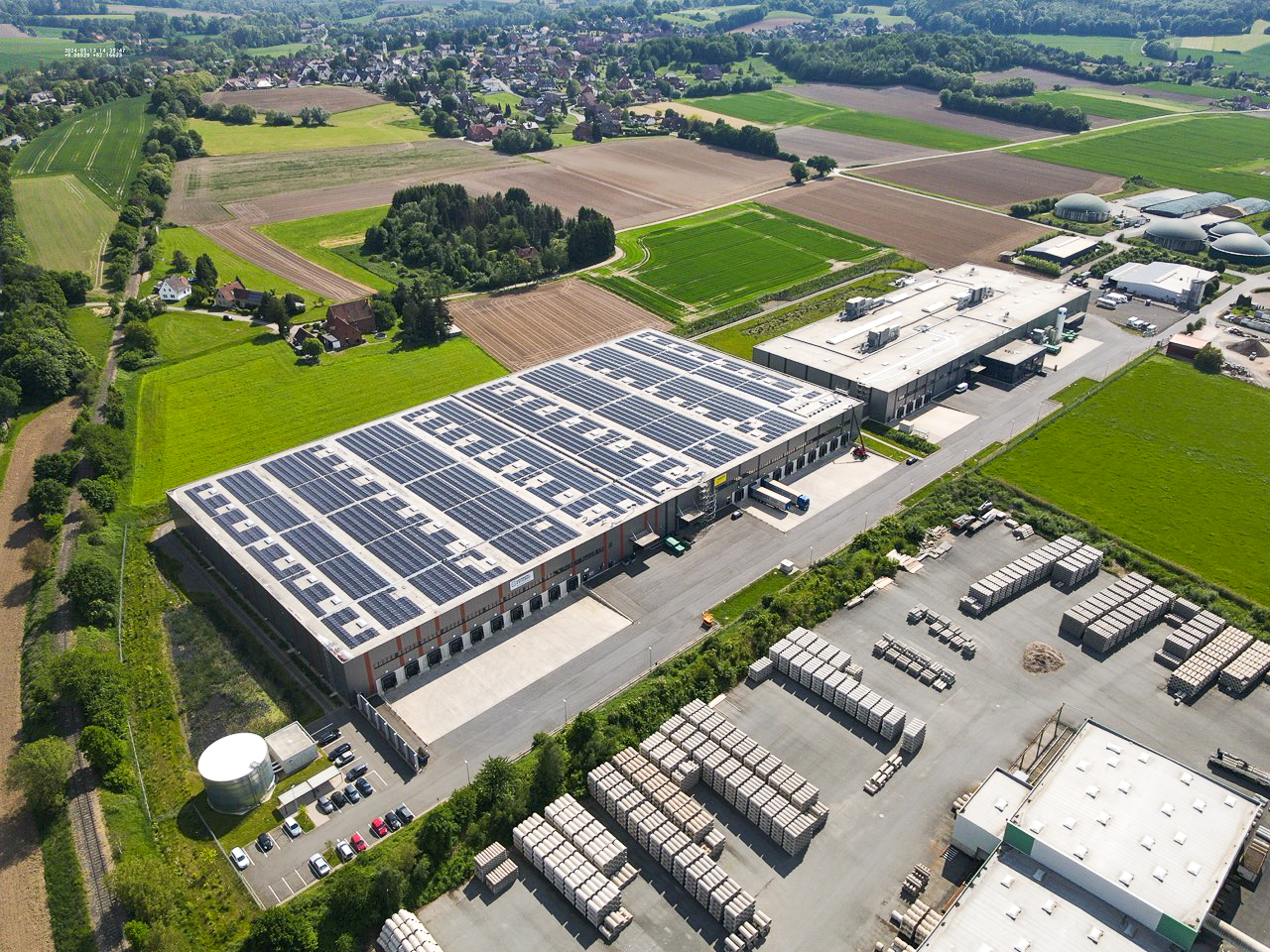 Groß (DJI_0302).jpg